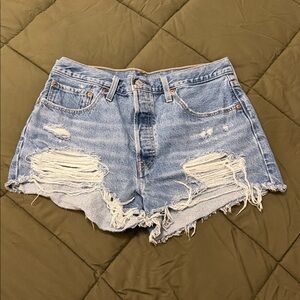 Levi’s 501 cutoff shorts size 32
